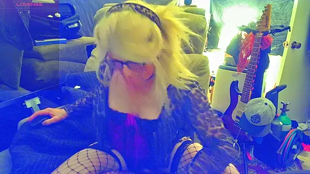 DoMeDoggyDiana online show from 03/20/26, 08:52