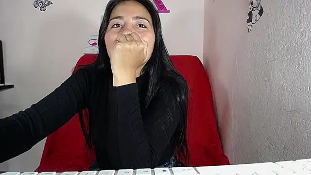 Snapshot of hanna_girl21 chatting on 03/07/25, 07:49 hanna girl21 online show from 03/07/25, 07:49