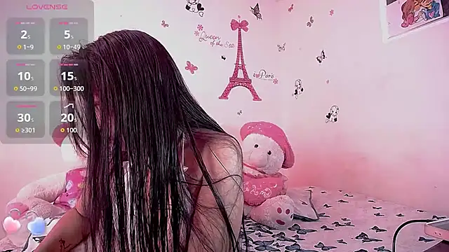 Snapshot of hanna_girl21 chatting on 10/07/25, 09:12 hanna girl21 online show from 10/07/25, 09:12