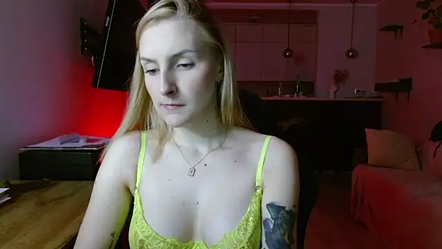 illusorycat online show from 11/09/25, 02:04