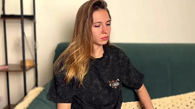 LovelyKatea online show from 05/27/26, 05:10