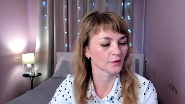 annasimonsj online show from 05/11/26, 01:00