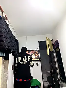 stifen  online show from 12/04/25, 03:10