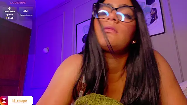  charlotte11 online show from 10/10/25, 01:54