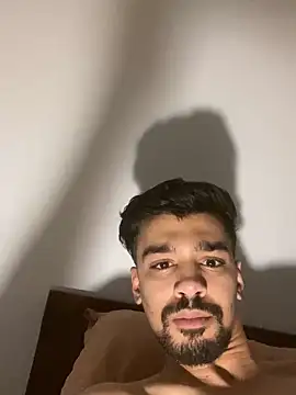 Snapshot of Hermanooooooo chatting on 12/07/24, 01:14 Hermanooooooo online show from 12/07/24, 01:14