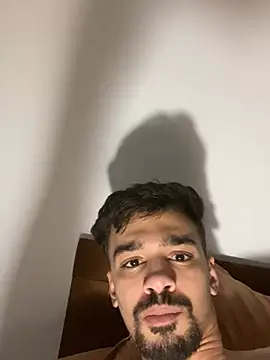 Snapshot of Hermanooooooo chatting on 01/02/25, 05:35 Hermanooooooo online show from 01/02/25, 05:35