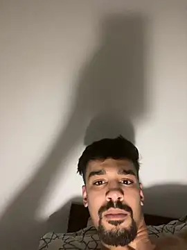 Snapshot of Hermanooooooo chatting on 01/15/25, 02:49 Hermanooooooo online show from 01/15/25, 02:49