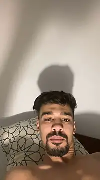 Snapshot of Hermanooooooo chatting on 01/15/25, 07:48 Hermanooooooo online show from 01/15/25, 07:48