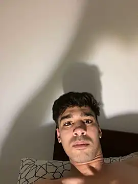 Snapshot of Hermanooooooo chatting on 01/23/25, 03:16 Hermanooooooo online show from 01/23/25, 03:16