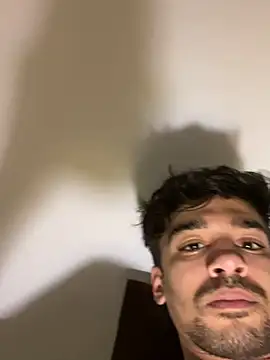 Snapshot of Hermanooooooo chatting on 02/02/25, 05:10 Hermanooooooo online show from 02/02/25, 05:10