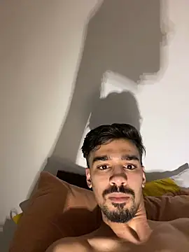 Snapshot of Hermanooooooo chatting on 03/23/25, 05:43 Hermanooooooo online show from 03/23/25, 05:43