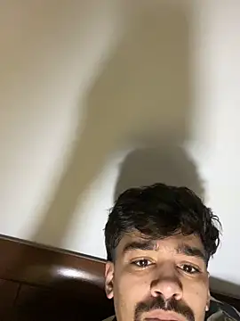 Snapshot of Hermanooooooo chatting on 02/02/26, 02:38 Hermanooooooo online show from 02/02/26, 02:38