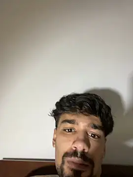 Snapshot of Hermanooooooo chatting on 02/14/26, 06:54 Hermanooooooo online show from 02/14/26, 06:54