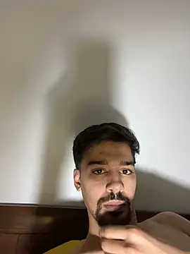 Snapshot of Hermanooooooo chatting on 03/10/26, 03:11 Hermanooooooo online show from 03/10/26, 03:11