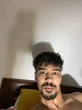 Snapshot of Hermanooooooo chatting on 03/31/26, 12:38 Hermanooooooo online show from 03/31/26, 12:38