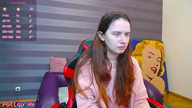 iris nikhols online show from 03/06/25, 12:21