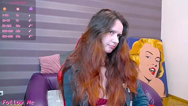 iris nikhols online show from 03/12/25, 11:44