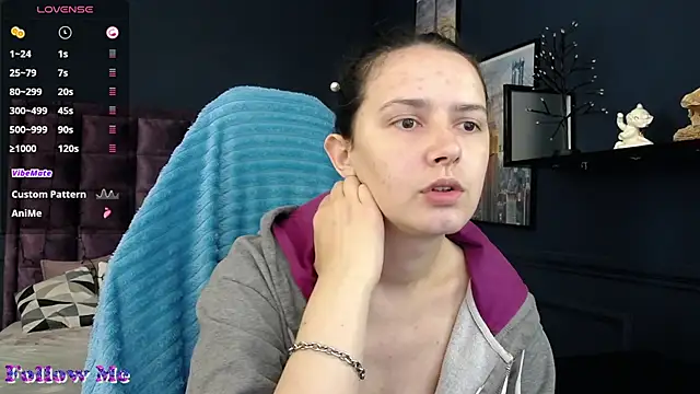 iris nikhols online show from 06/14/26, 01:58