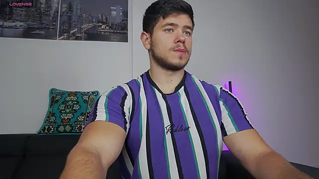 Arilas  online show from 11/16/25, 08:09