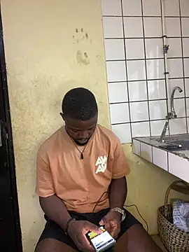 Snapshot of vannycov chatting on 09/08/25, 02:49 vannycov online show from 09/08/25, 02:49