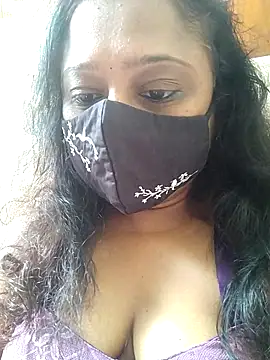 sexynayan23 online show from 05/19/26, 05:03