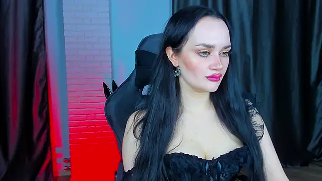 Snapshot of QueenAliss chatting on 01/10/25, 02:45 QueenAliss online show from 01/10/25, 02:45