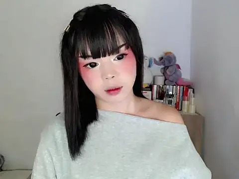 Snapshot of SweetCheska19 chatting on 05/07/26, 10:31 SweetCheska19 online show from 05/07/26, 10:31