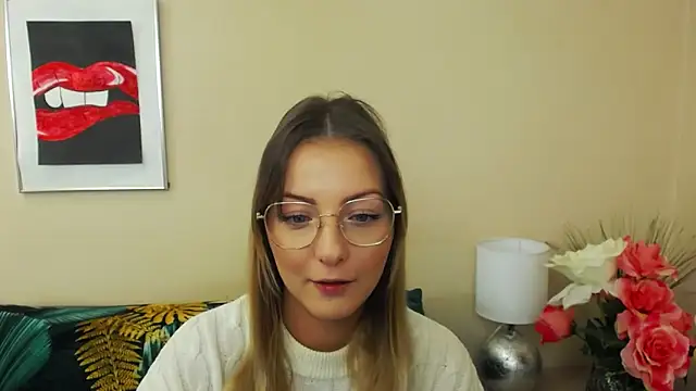 Snapshot of NatalieSexy chatting on 12/13/24, 07:15 NatalieSexy online show from 12/13/24, 07:15