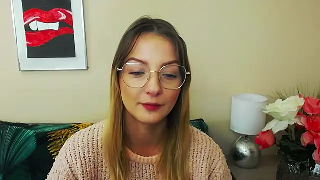 Snapshot of NatalieSexy chatting on 12/16/24, 07:15 NatalieSexy online show from 12/16/24, 07:15
