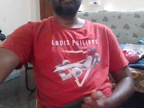 Snapshot of rajkumar147 chatting on 10/31/25, 10:55 rajkumar147 online show from 10/31/25, 10:55