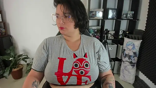 aika-dreams online show from 12/23/24, 01:13