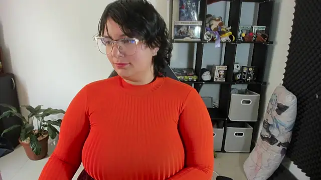 aika-dreams online show from 02/10/25, 05:09