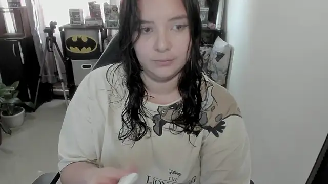 Snapshot of aika-dreams chatting on 07/08/26, 01:48 aika-dreams online show from 07/08/26, 01:48