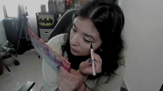 Snapshot of aika-dreams chatting on 08/04/26, 02:30 aika-dreams online show from 08/04/26, 02:30