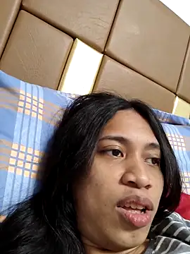 Snapshot of Urworldclasstrans chatting on 02/02/26, 06:12 Urworldclasstrans online show from 02/02/26, 06:12