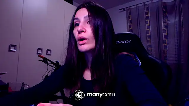 Snapshot of GodlyTheia chatting on 03/12/25, 03:29 GodlyTheia online show from 03/12/25, 03:29