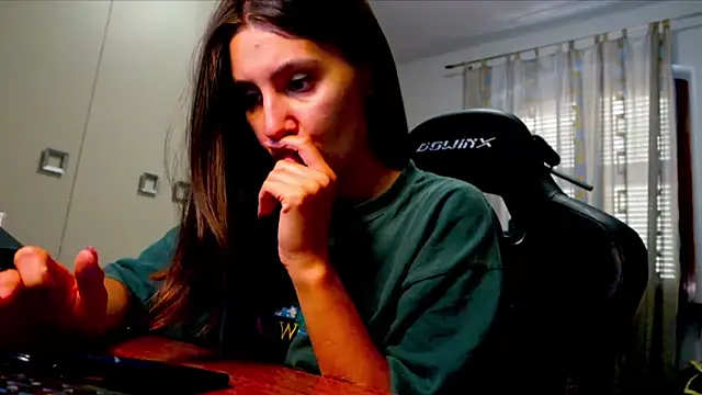 Snapshot of GodlyTheia chatting on 10/15/25, 02:28 GodlyTheia online show from 10/15/25, 02:28