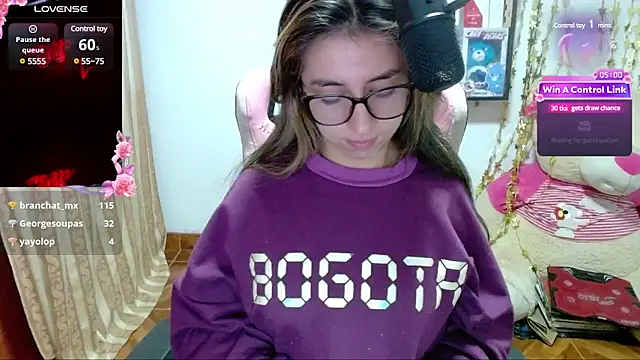 Maggie Fox3 online show from 01/30/25, 04:27