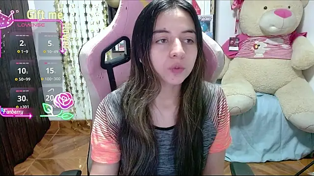 Maggie Fox3 online show from 10/05/25, 12:31