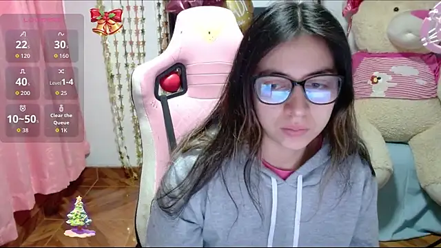 Maggie Fox3 online show from 11/21/25, 01:26