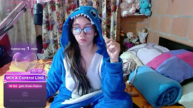 Snapshot of Maggie_Fox3 chatting on 04/10/26, 05:12 Maggie Fox3 online show from 04/10/26, 05:12