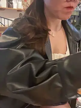 HinaLovely online show from 01/20/25, 12:39