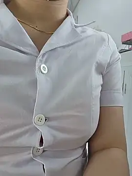 Snapshot of HinaLovely chatting on 06/29/26, 01:45 HinaLovely online show from 06/29/26, 01:45