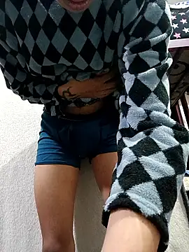 Snapshot of Aletulalarga chatting on 02/11/26, 02:22 Aletulalarga online show from 02/11/26, 02:22