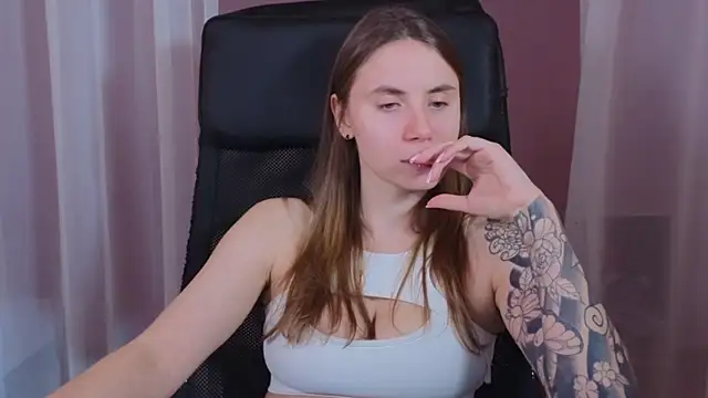  AnnaStark  online show from 01/05/25, 11:55