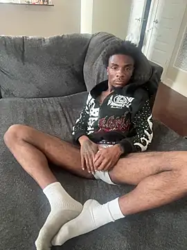 Snapshot of lilzaddy@xh chatting on 11/18/25, 06:23 lilzaddyxh online show from 11/18/25, 06:23