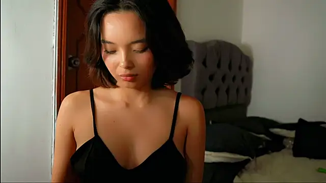 Snapshot of Irina_Grant chatting on 02/08/25, 09:24 Irina Grant online show from 02/08/25, 09:24