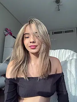 Snapshot of Irina_Grant chatting on 03/02/26, 09:43 Irina Grant online show from 03/02/26, 09:43