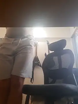 Snapshot of the_indian_dick_u_want chatting on 02/21/25, 07:10 the indian dick u want online show from 02/21/25, 07:10