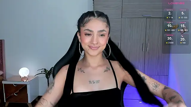 Lizzie corner v online show from 02/03/26, 02:53